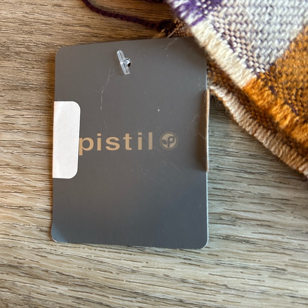 Geometric Patterned Throw Blanket - image 3